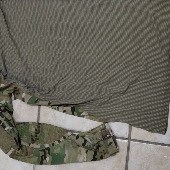 USGI Multicam OCP Army Combat shirt FR rated Large under armour Gen 1 mock neck - Picture 7 of 9